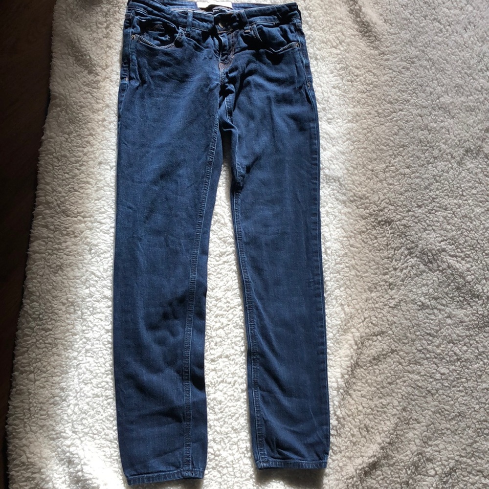Hollister dark wash jeans size 3R